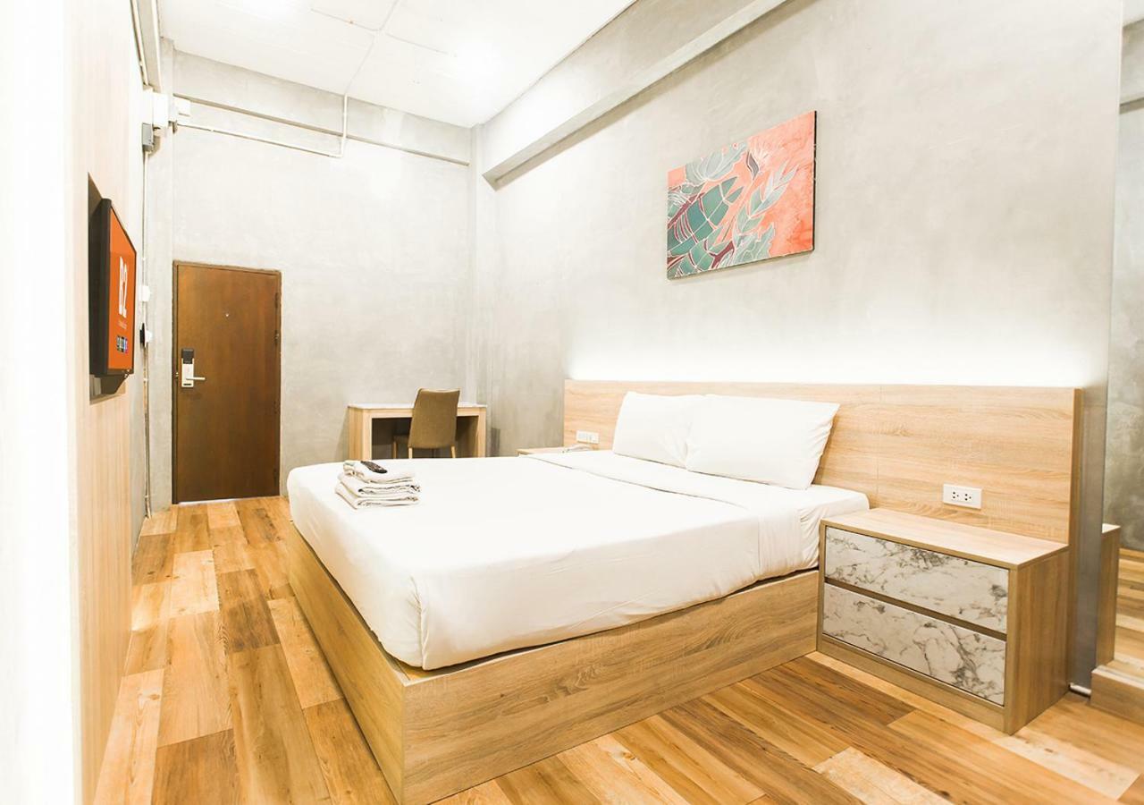 B2 Santitham Hotel Csiangmaj Kültér fotó