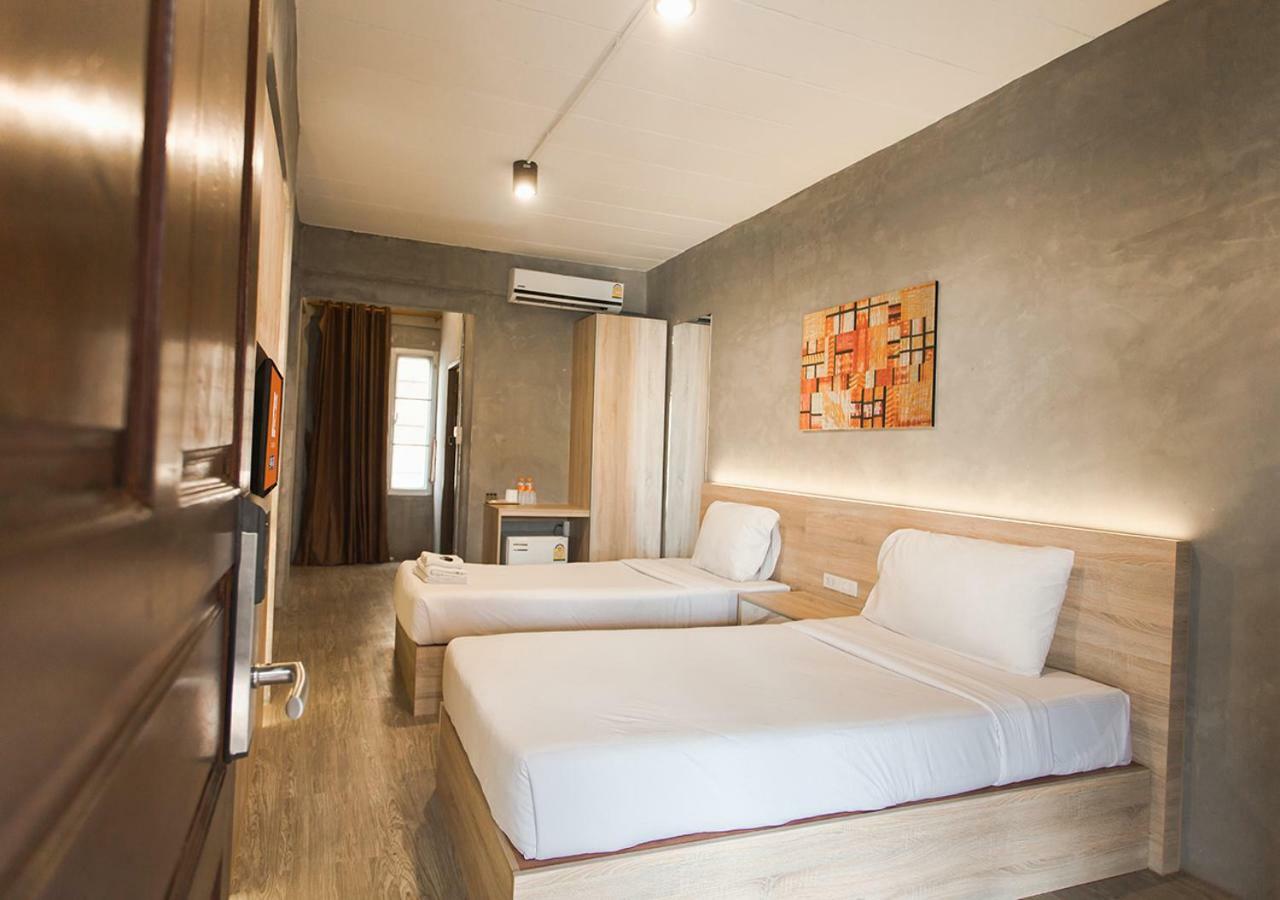 B2 Santitham Hotel Csiangmaj Kültér fotó