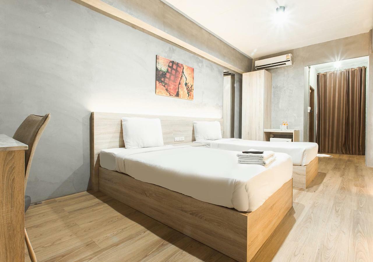 B2 Santitham Hotel Csiangmaj Kültér fotó